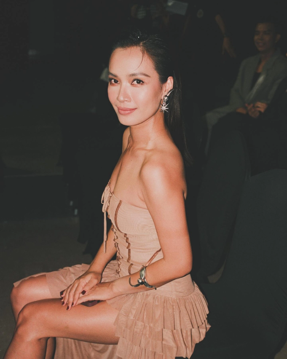 Đường về nhà Ái Phương, ca khúc sâu lắng về hành trình trở về quê hương