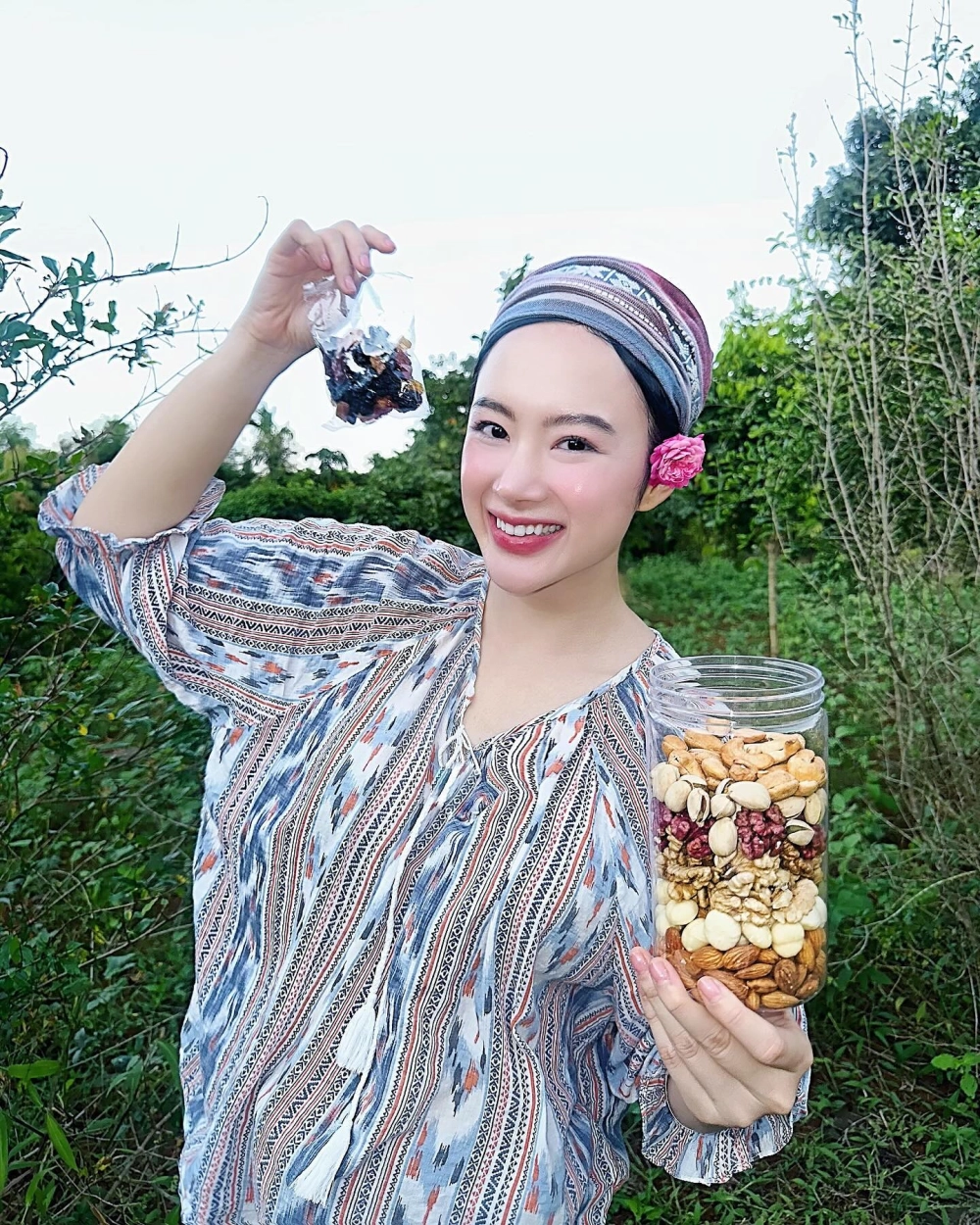 Hình ảnh gái đẹp cute ngây thơ và thu hút mọi ánh nhìn