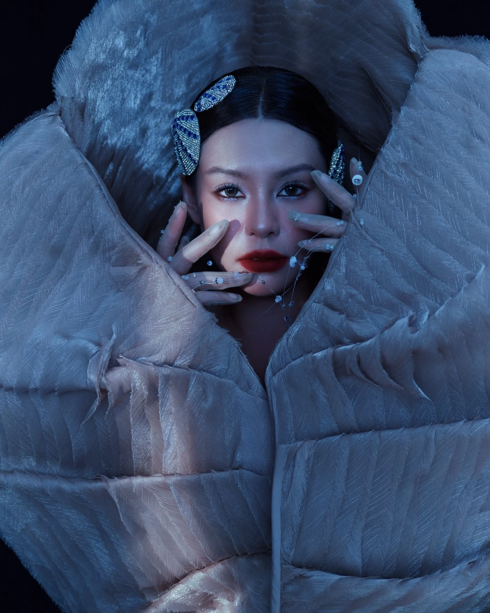 Đông Tây Nam Bắc Ái Phương ca khúc mang âm hưởng dân gian gần gũi khán giả