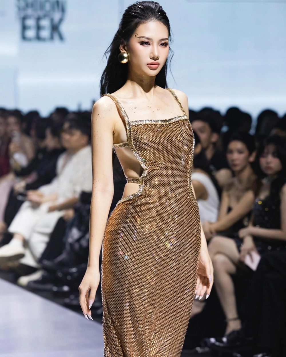 Girl xinh nhất Việt Nam N.ZaHan với nụ cười tỏa nắng 