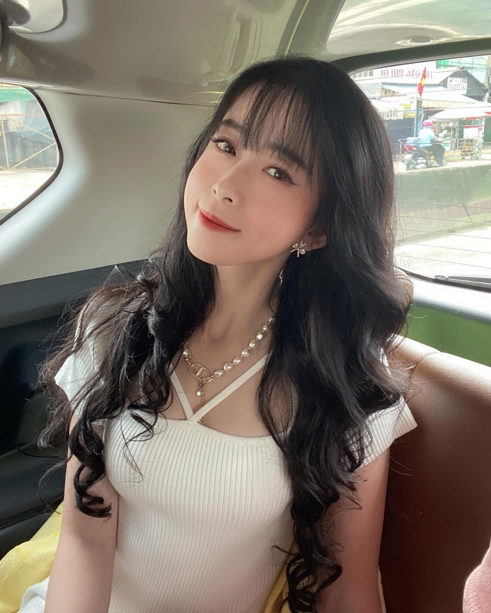 Châu Tuyết Vân học trường nào? Hành trình học tập và phát triển