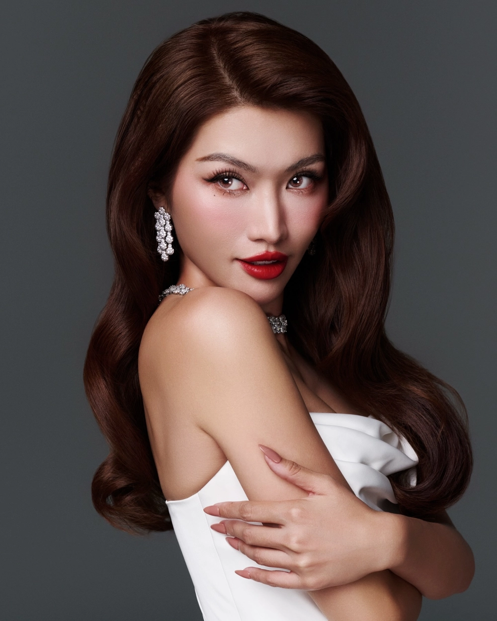 Cô gái xinh nhất Việt Nam với phong cách tiểu thư 