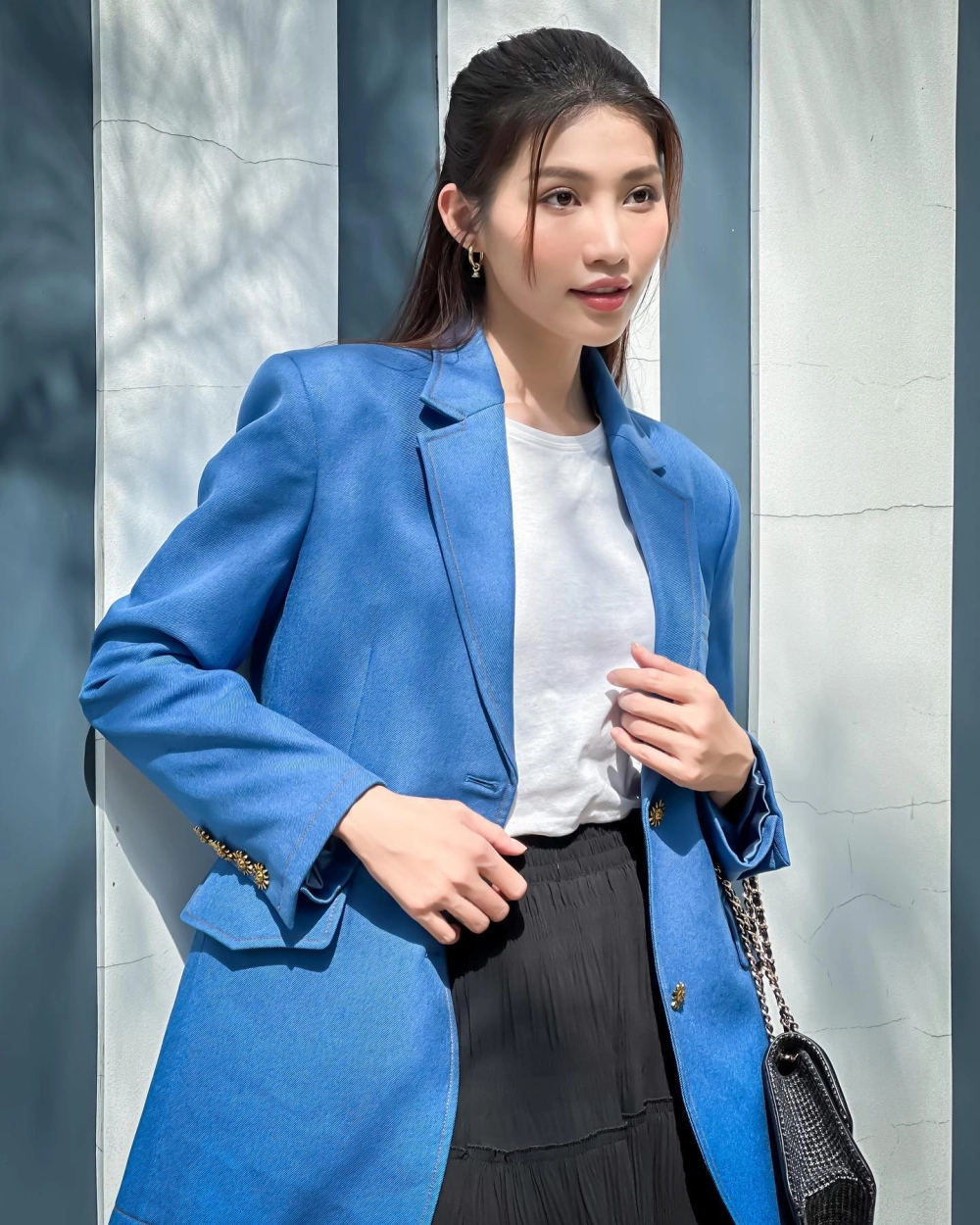 Chế Nguyễn Quỳnh Châu dân tộc gì dân tộc Kinh quê Lâm Đồng 