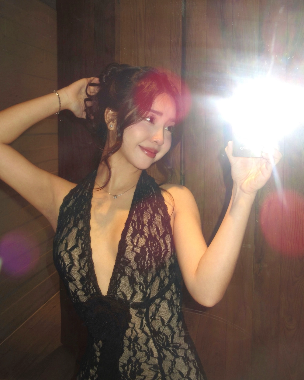 Sister Cindy tiktok nhà truyền giáo 300.000 follow gây tranh cãi 