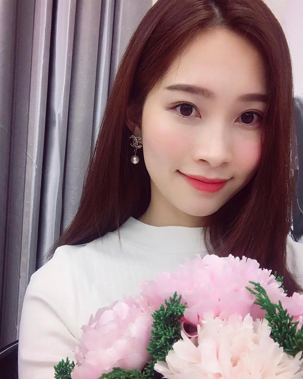 Gái xinh nhất VN ảnh thẻ thế hệ mới nổi bật 