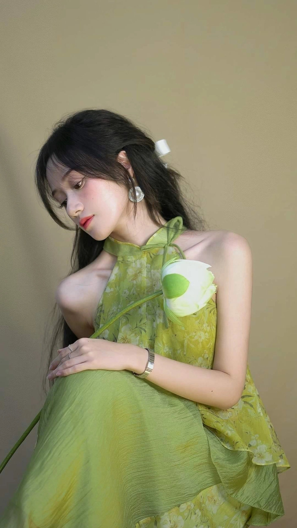 Đào Lê Phương Hoa cung gì Bạch Dương sinh tháng 4 