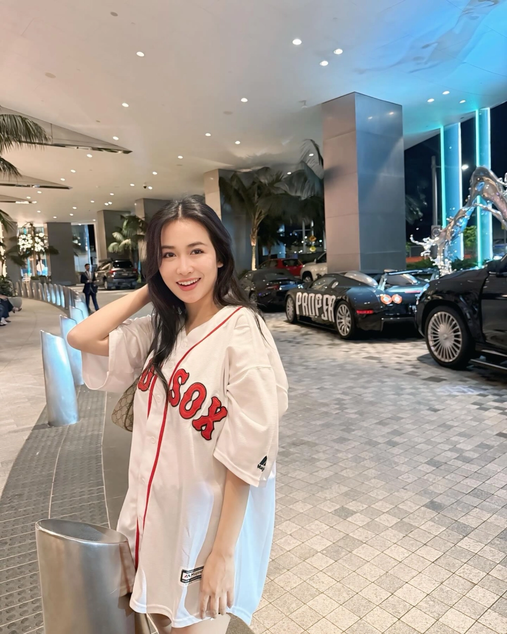 Ảnh cô gái cute đeo kính phong cách học sinh kawaii 