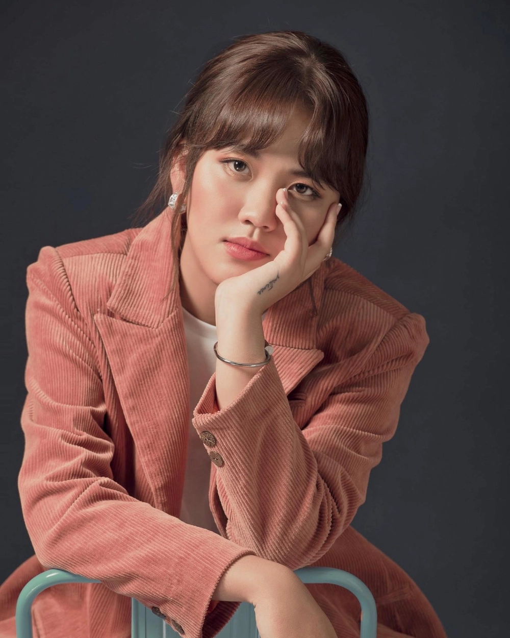 Avatar đẹp cho con gái nhan sắc tự nhiên nổi bật 