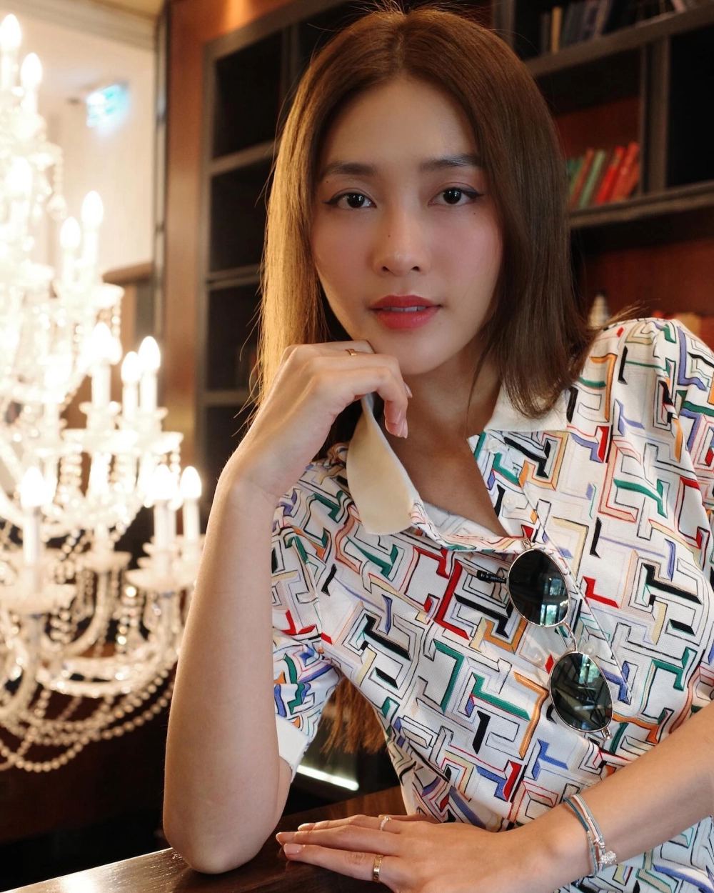 Khả Ngân hát ngọt ngào và truyền cảm