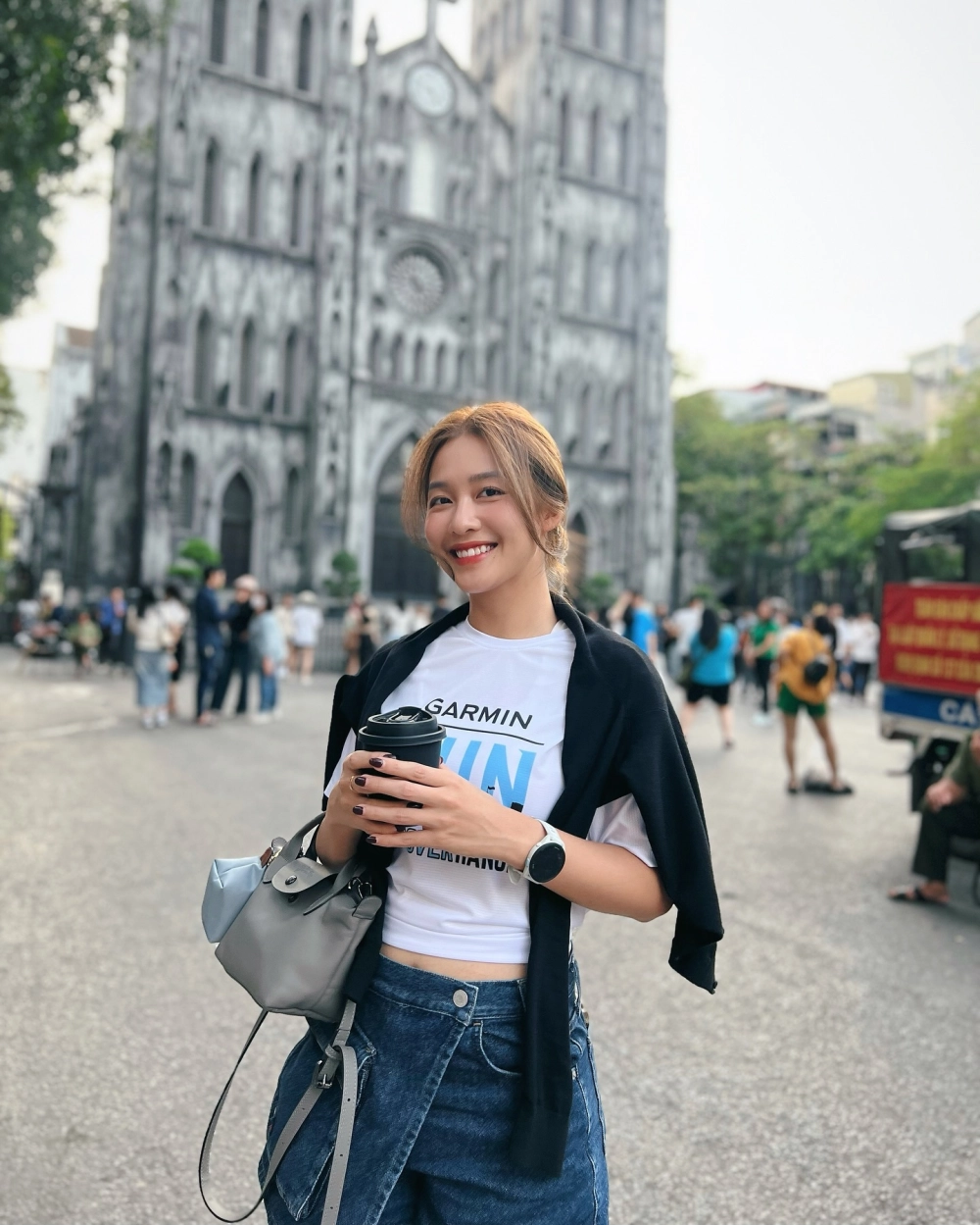 Giải mã đầy đủ về Khả Ngân là ai