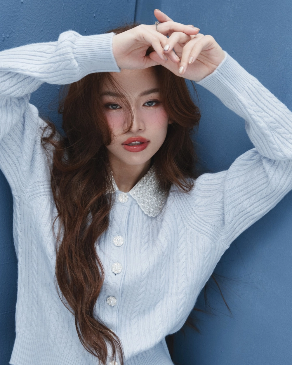 Anh trai say hi Lâm Bảo Ngọc vui tươi và đầy năng lượng