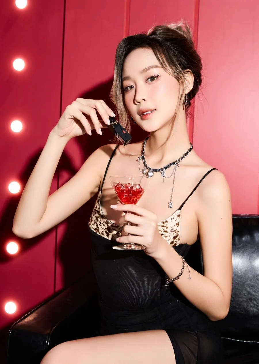 Lê Nguyễn Bảo Ngọc tỏa sáng rạng ngời trên sân khấu nhan sắc