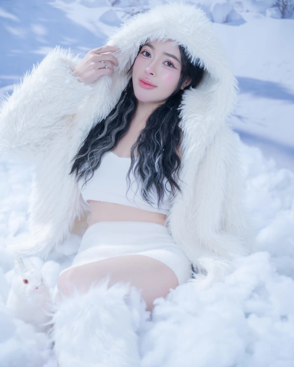 Tiểu sử về Linh Barbie