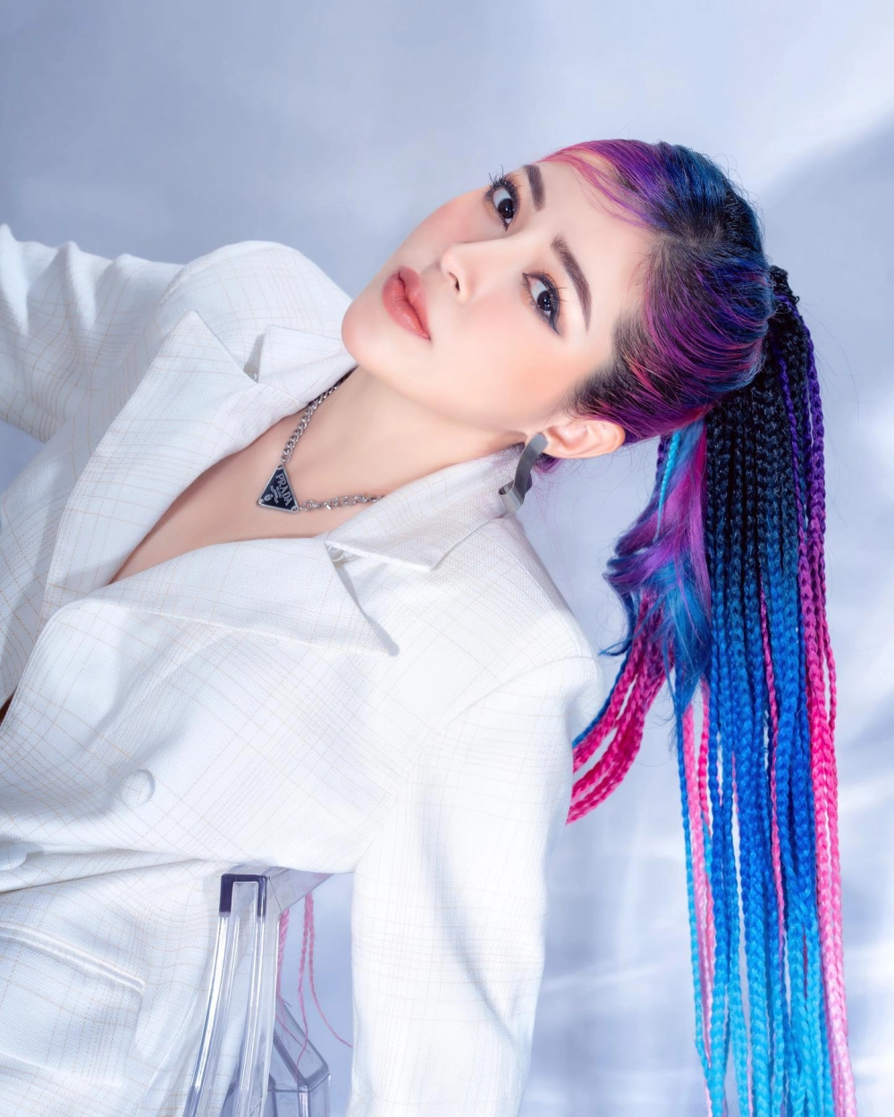 Hình Linh Barbie xinh đẹp phong cách thời trang cá tính 