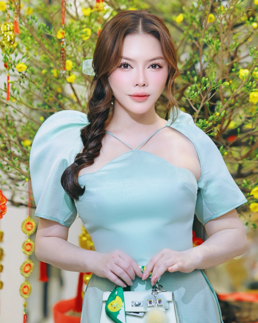 Tổng hợp tin tức 24 giờ Lý Nhã Kỳ nóng hổi