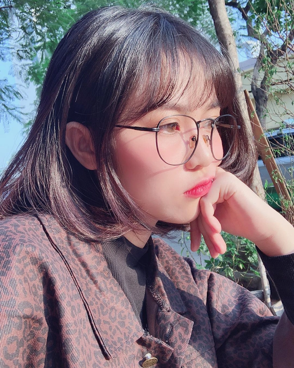 Misthy đổi đồ bất ngờ khiến fan ngỡ ngàng vì gu thời trang
