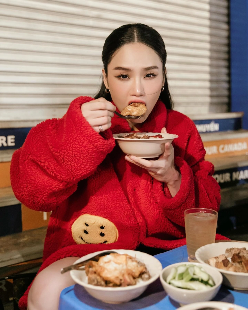 Hòa mình vào Miu Lê karaoke với những bản hit đình đám