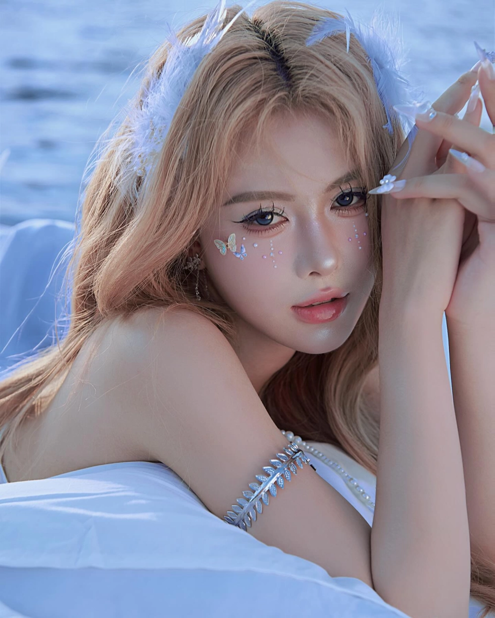 Gái đẹp nhất VN nét đẹp Á Đông rạng rỡ 