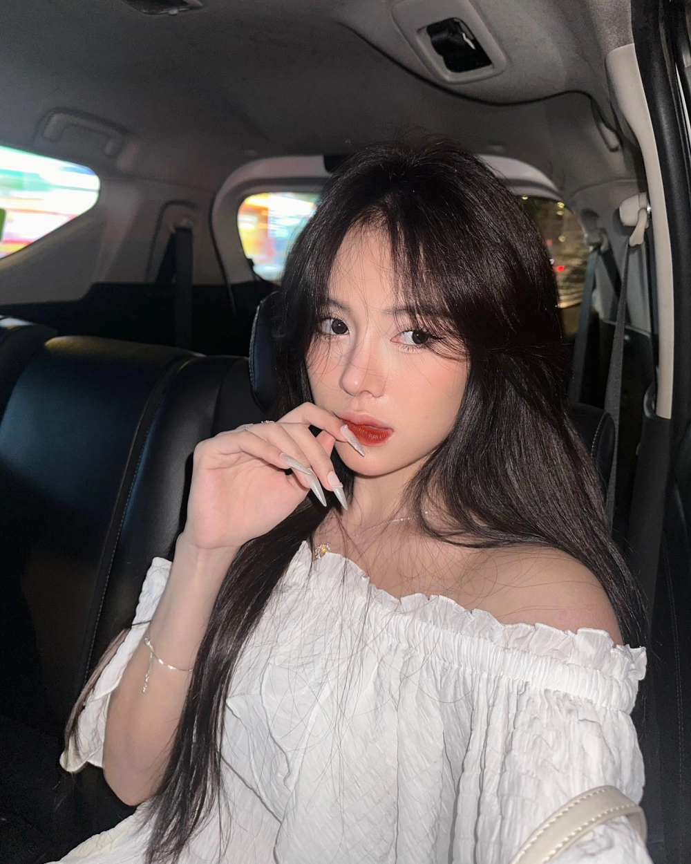 Gái xinh Việt Nam nhảy từng bước nhảy nóng bỏng 