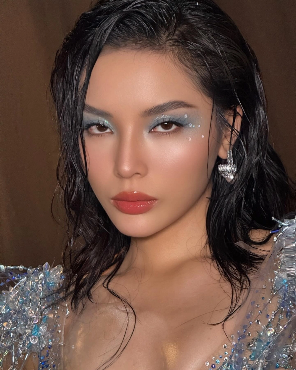 Tải hình nền gái đẹp cho điện thoại đẹp thời thượng 