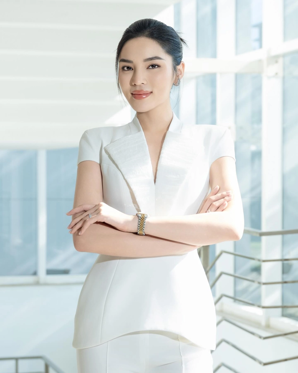 Gái xinh VN net vẻ đẹp cuốn hút phong cách hiện đại 