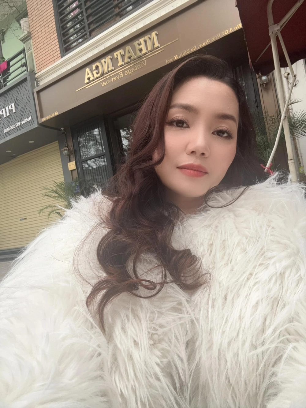 Vẻ đẹp mặn mà của ca sĩ Nguyễn Ngọc Anh khiến khán giả mê mẩn