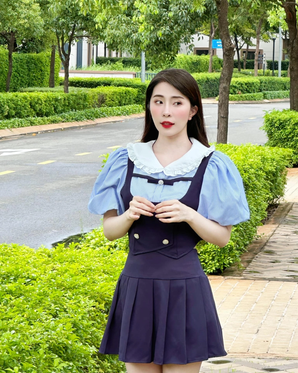 Thần thái quyến rũ của chị đẹp quỳnh nga làm fan mê mẩn