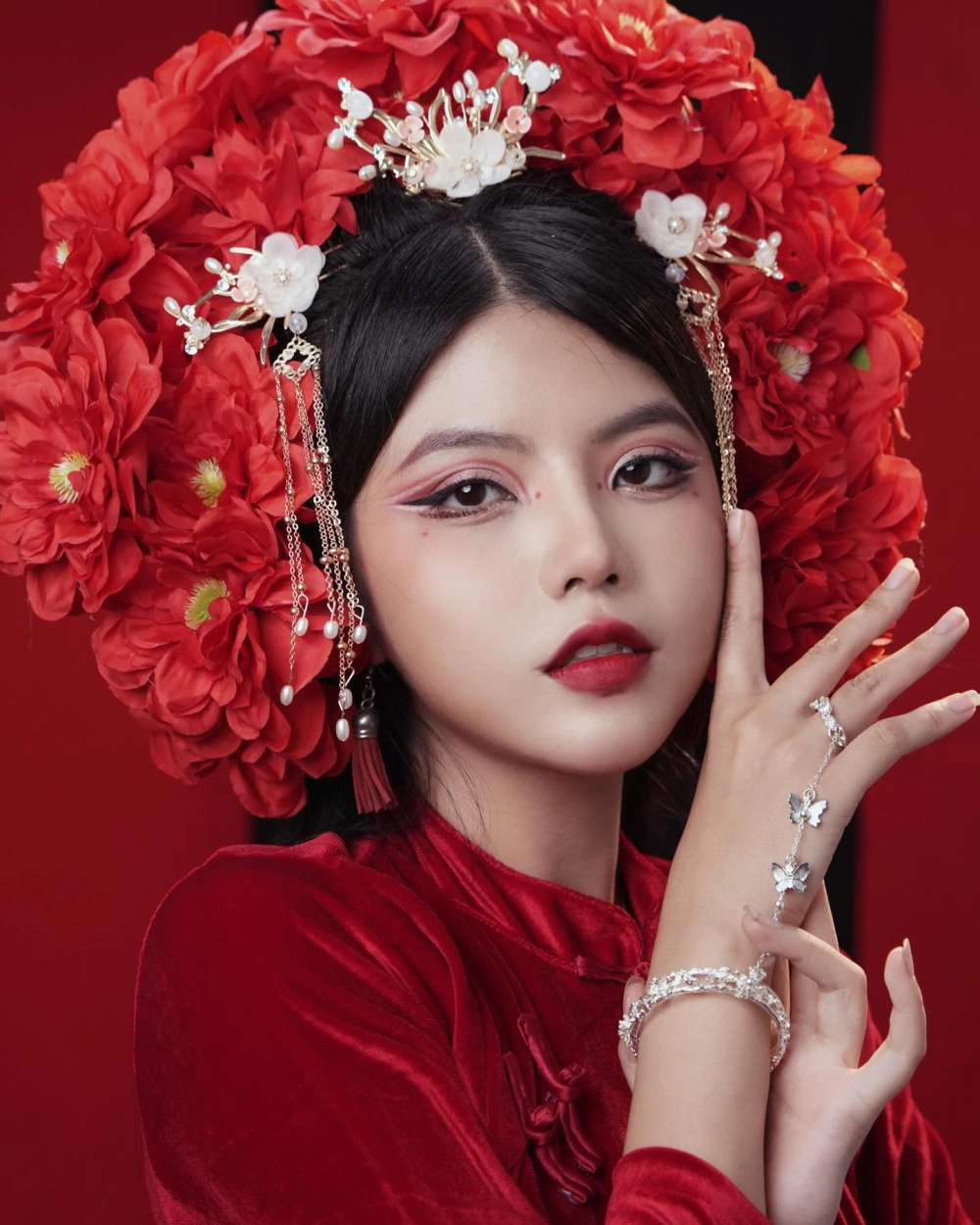 Reency Ngô sinh năm bao nhiêu 2000 24 tuổi 2025 