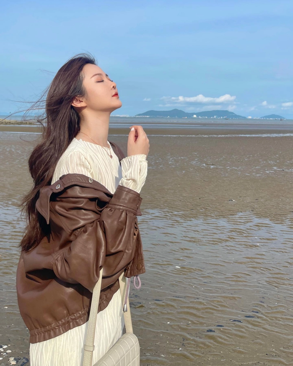 Tiểu sử của Ribi Sachi