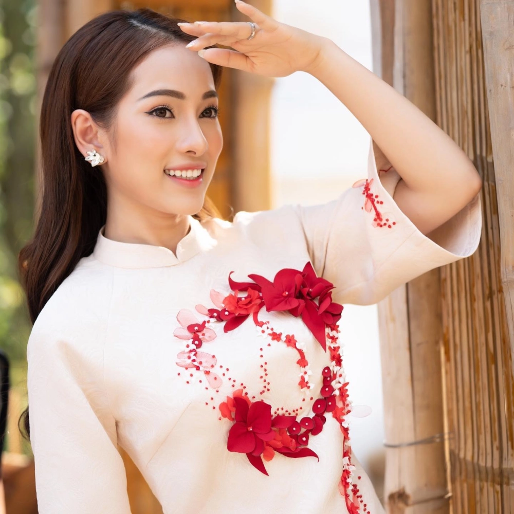 Sara Lưu Dương Khắc Linh cặp đôi lãng mạn cưới năm 2019 