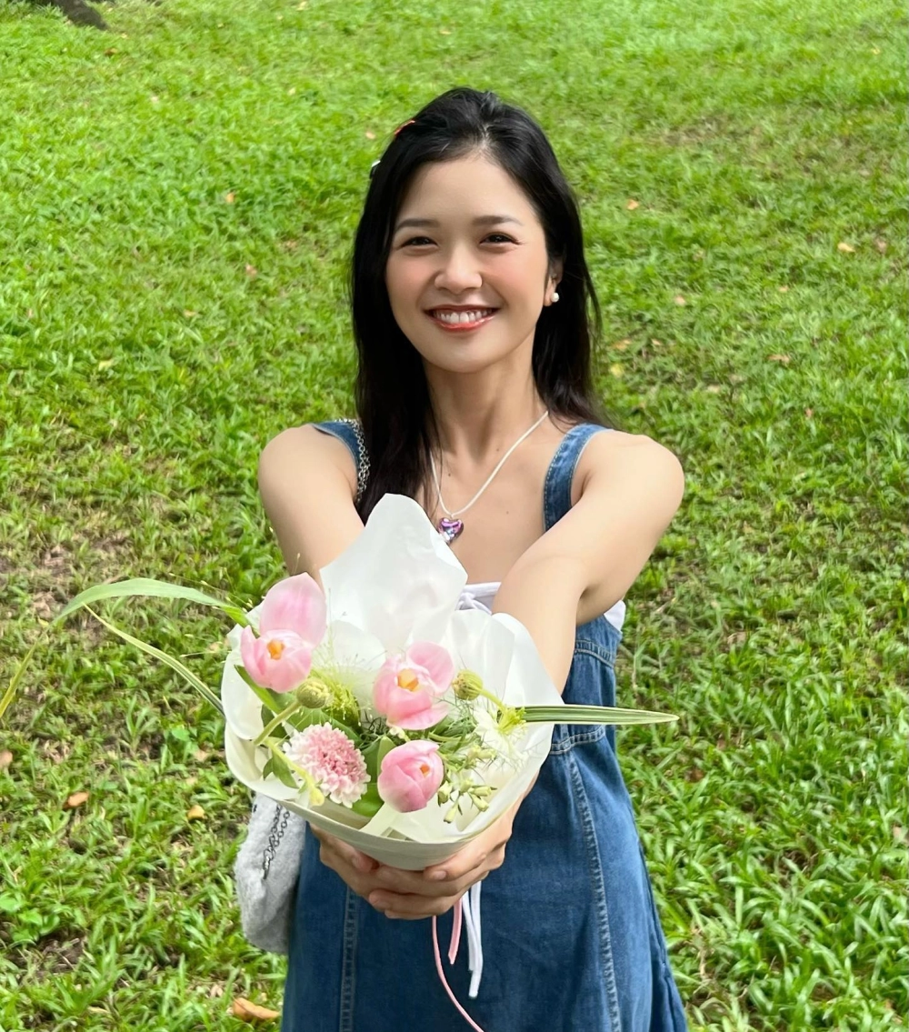 hình ảnh thư giãn trong mv cứ chill thôi Suni Hạ Linh