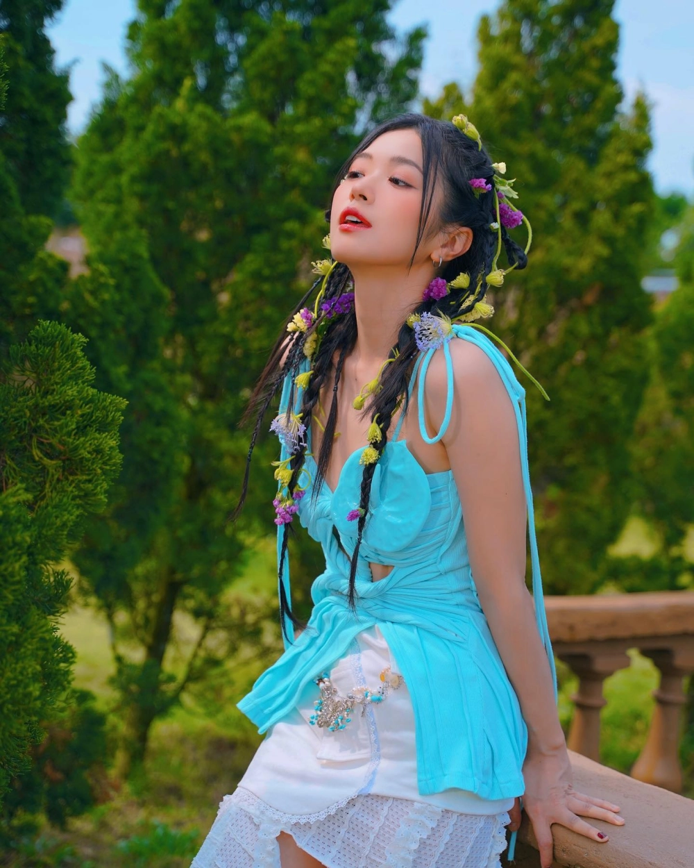 visual ngọt ngào trong mv dằm trong tim Suni Hạ Linh