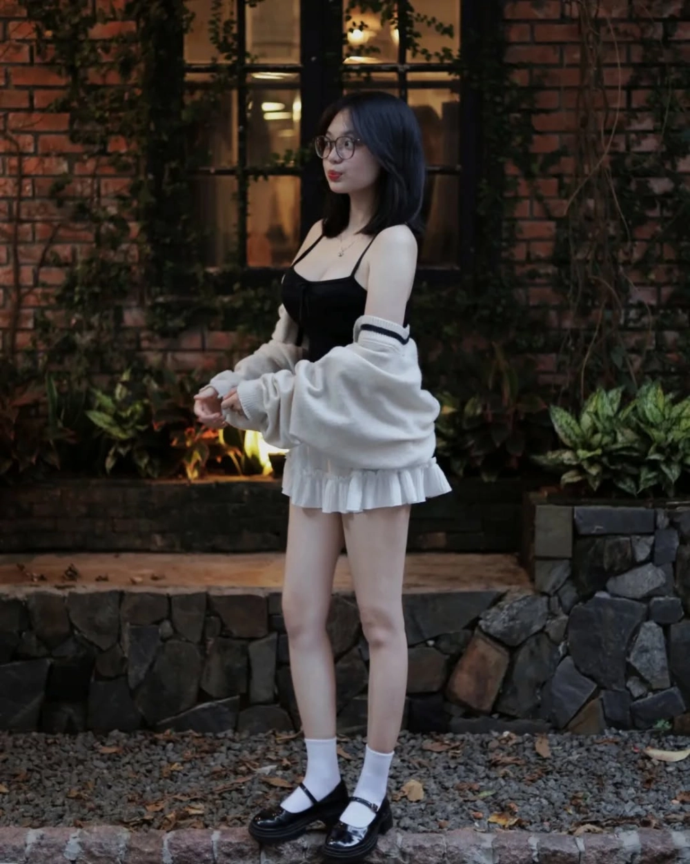 Thanh ngọc chị đẹp với ngoại hình quyến rũ và tài năng không ngừng phát triển trong sự nghiệp diễn xuất