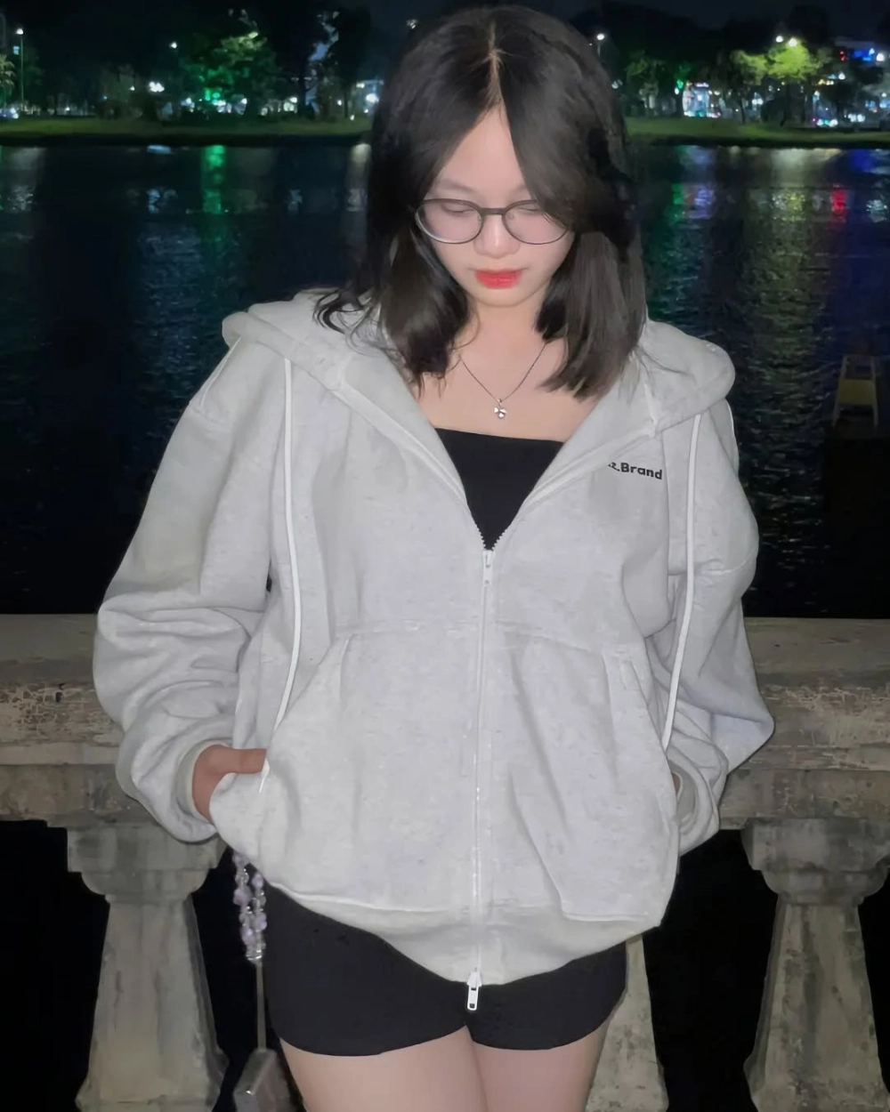 Nghệ sĩ cải lương thanh ngọc bao nhiêu tuổi là câu hỏi khiến nhiều người hâm mộ tò mò về tuổi đời của cô