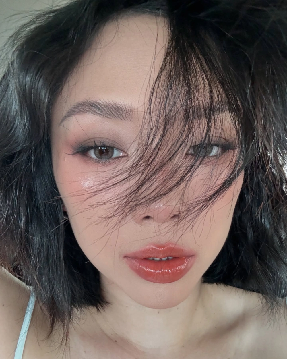 Hình nền gái xinh 4k HD rõ nét sống động 