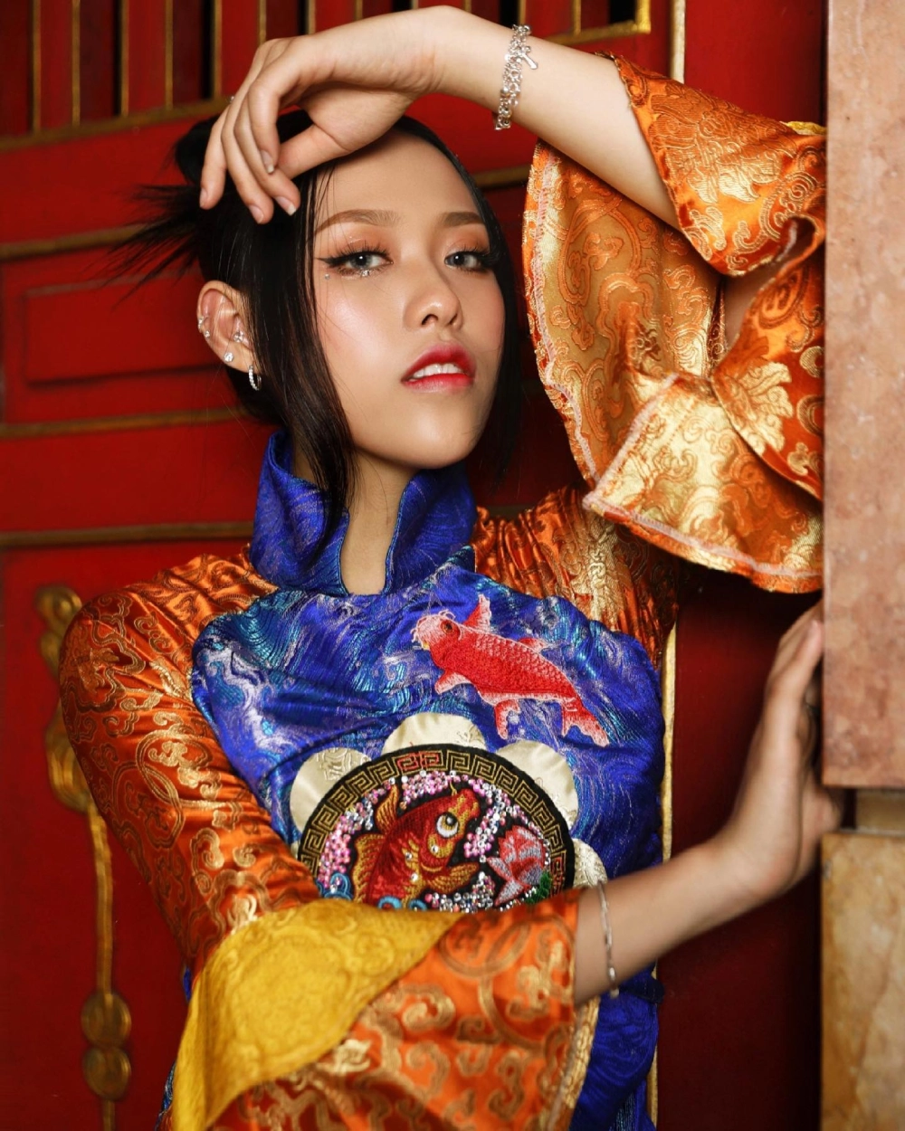 Trà Đặng Trâm Đô ai là chị cặp song sinh 