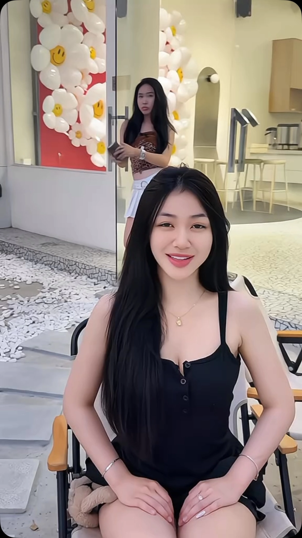 Trần Hà Linh bao nhiêu tuổi sinh 2002 nổi tiếng 