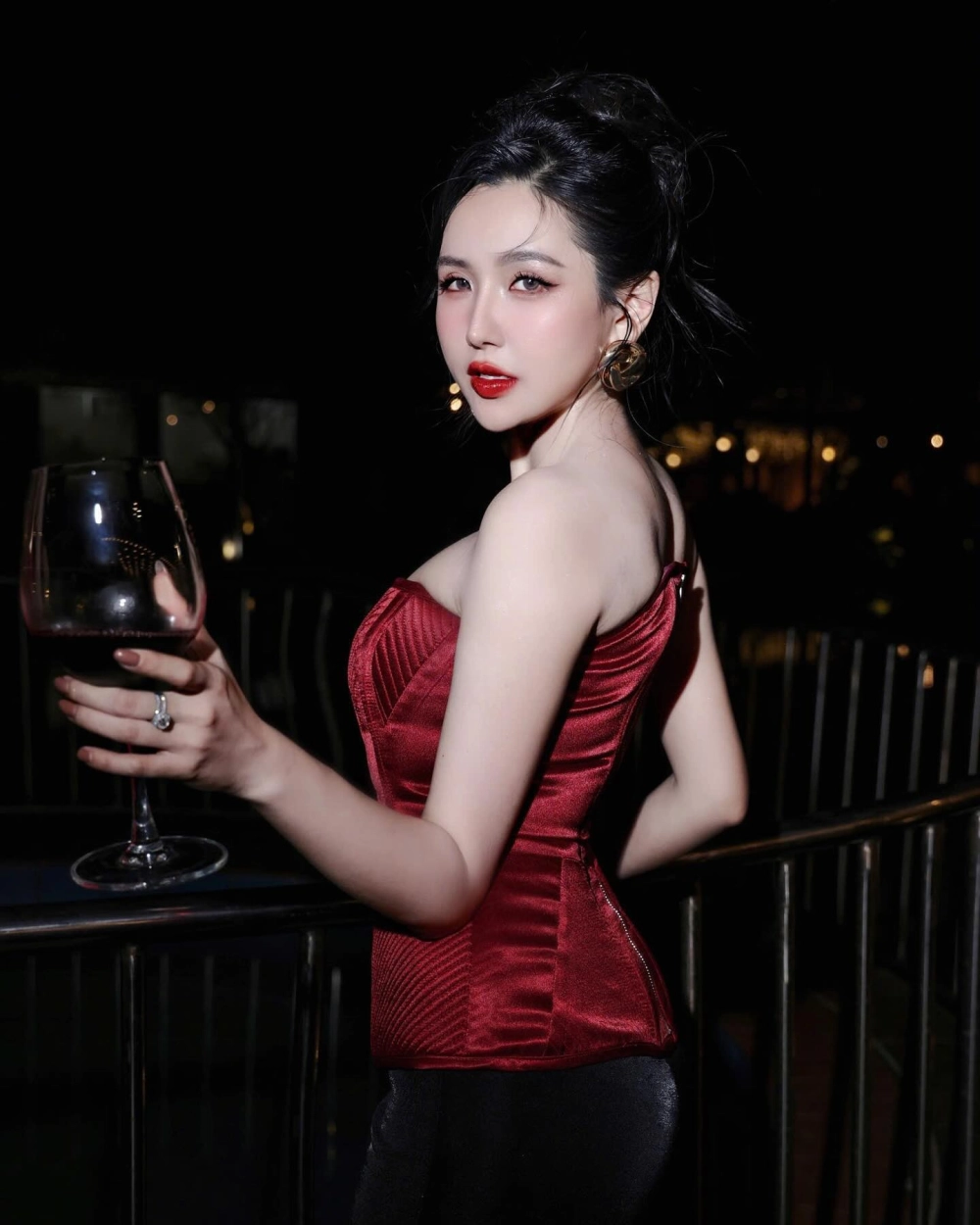 Những cô gái đẹp Việt Nam nét đẹp trong trẻo 