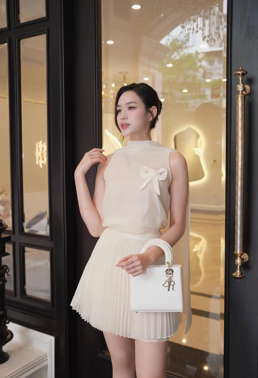 Đỗ Thị Hà Miss World 2021 gây ấn tượng với dự án nhân ái