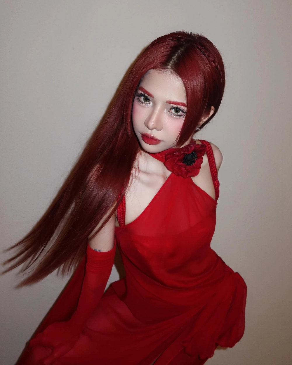 Mặt gái K7 với ánh mắt trong veo và nụ cười hồn nhiên