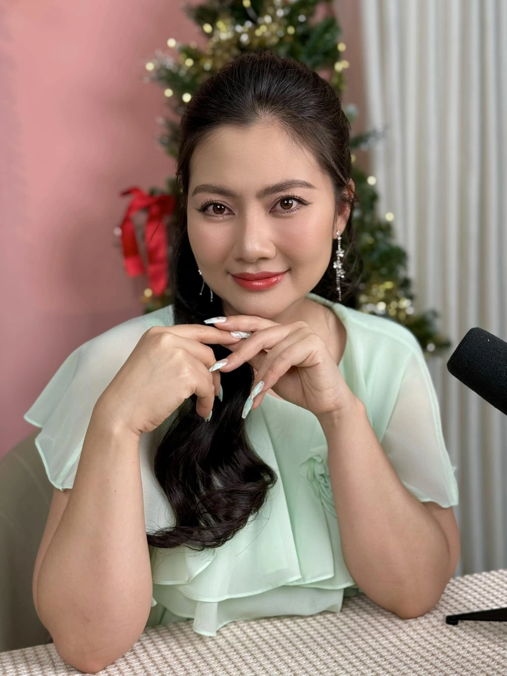 Đám tang nghệ sĩ Ngọc Lan là thông tin sai lệch, cô vẫn khỏe mạnh