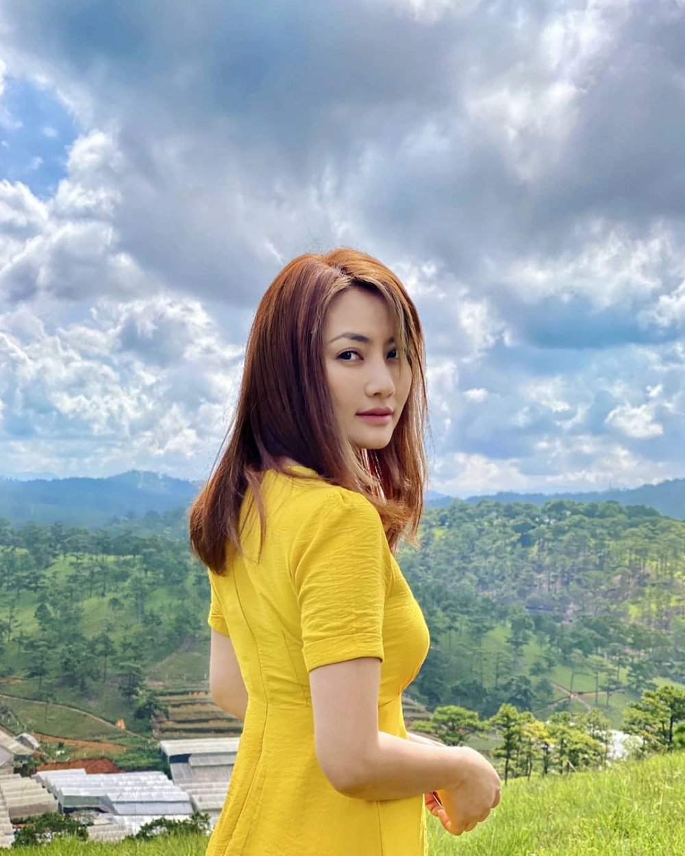 Nghệ sĩ Ngọc Lan mang thơ và phim đến gần khán giả