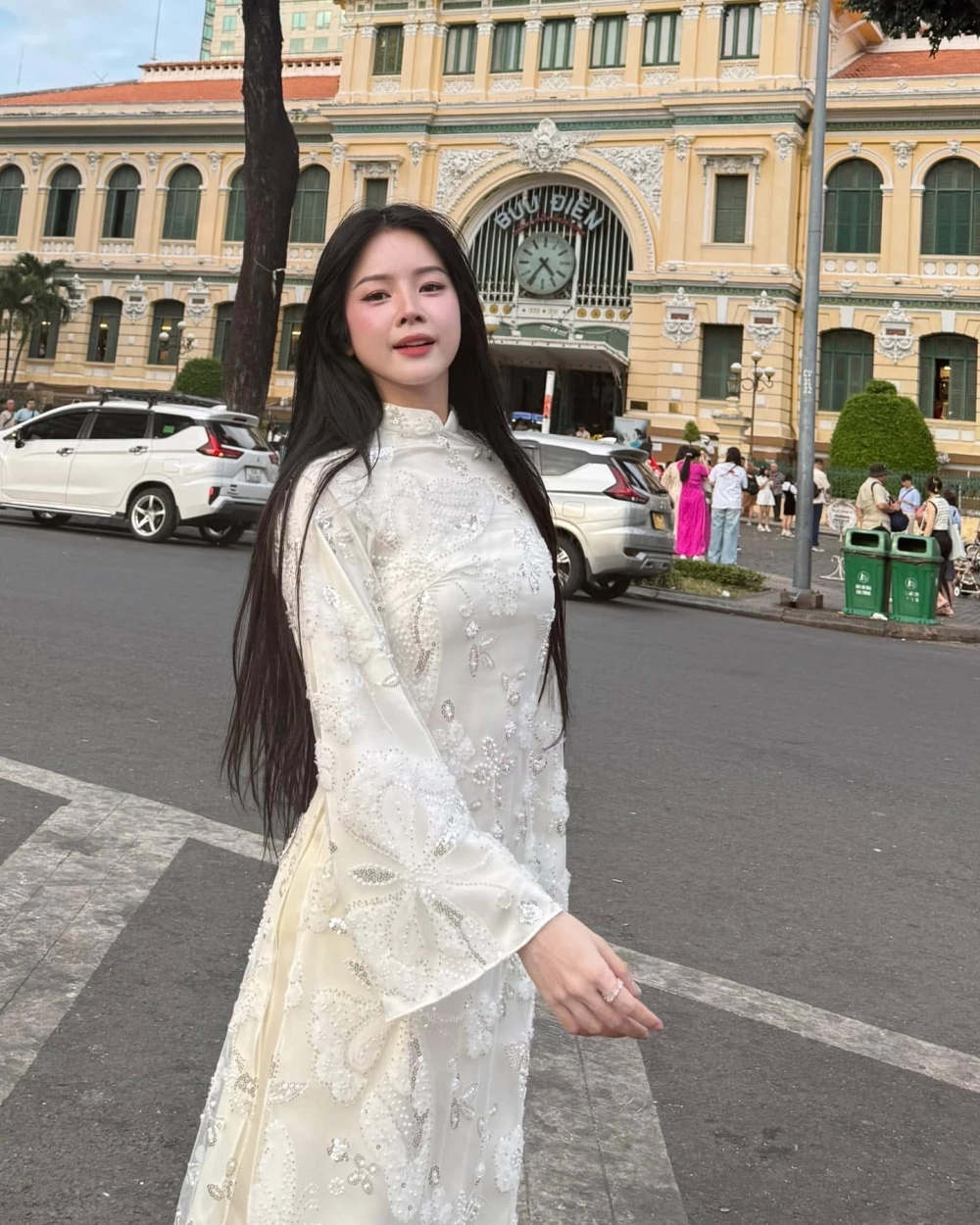 DJ Mie trước khi phẫu thuật nhan sắc tự nhiên vẫn xinh đẹp 