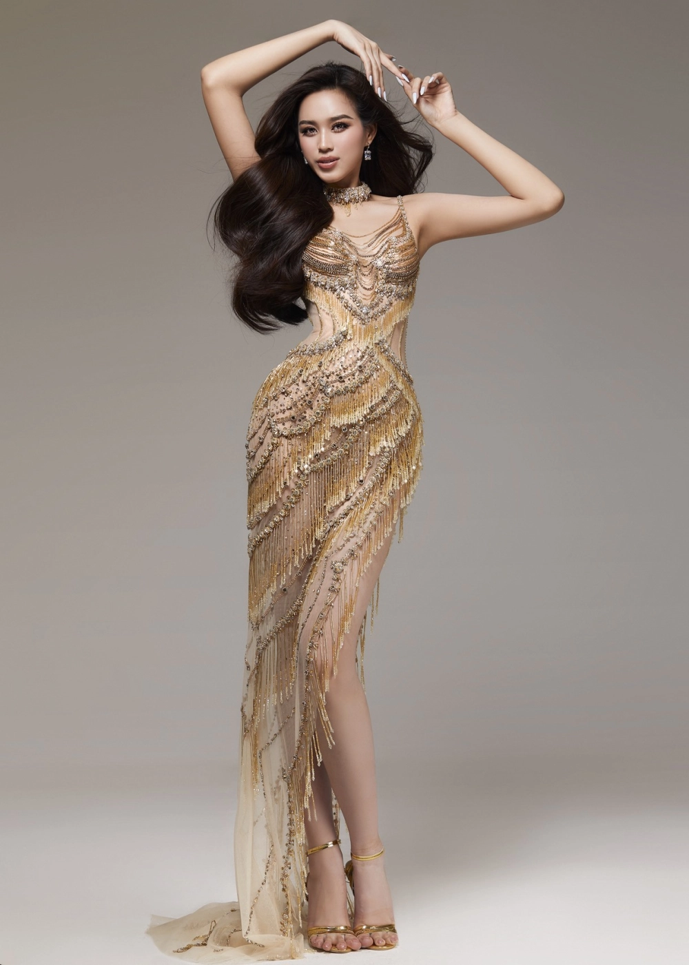 Đỗ Thị Hà Miss World 2021 lọt Top 13 với màn trình diễn ấn tượng