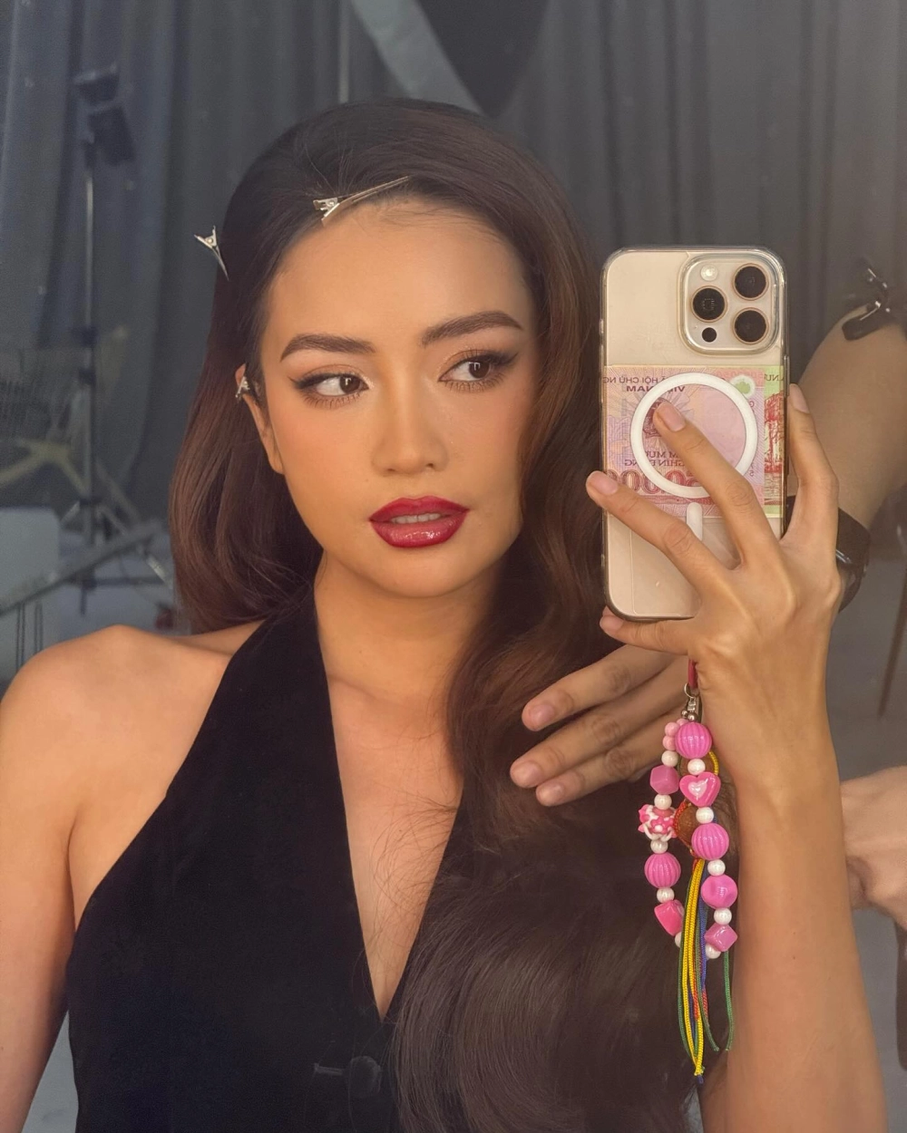 Ngọc Châu official không có thông tin cụ thể về tài khoản chính thức 