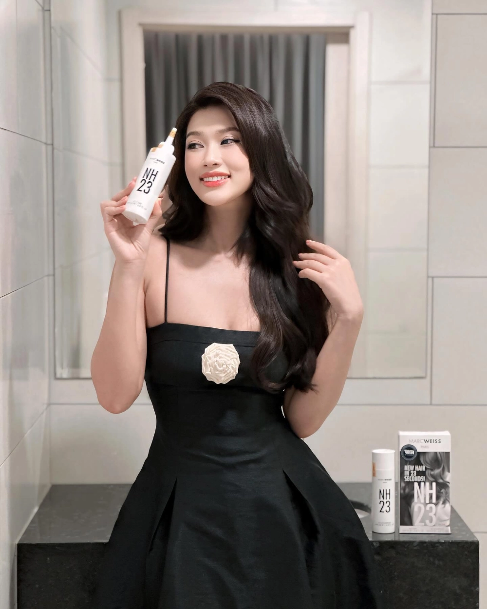 Thiên Ân hoa hậu hòa bình Việt Nam 2022 với thần thái rạng ngời