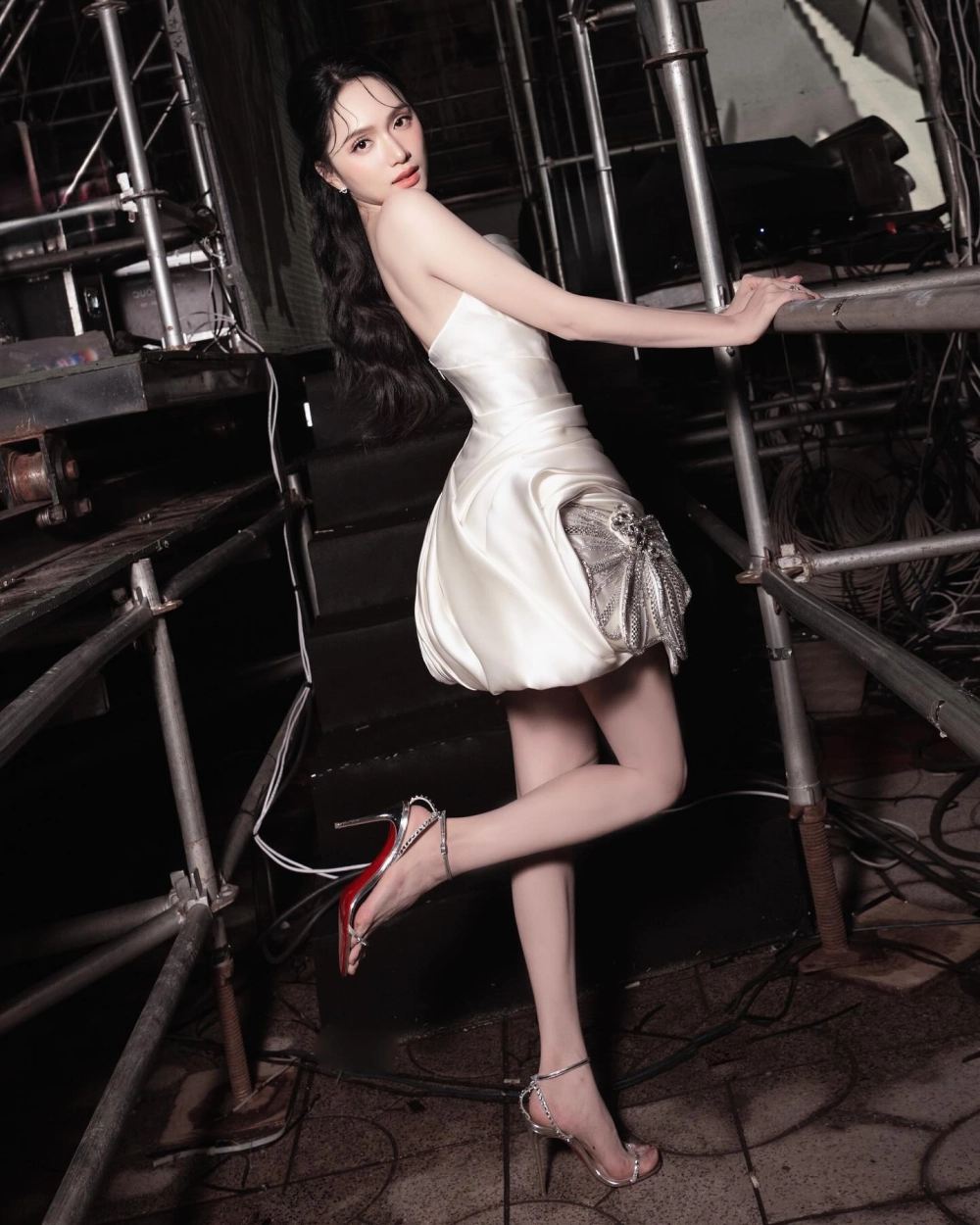 Hoa hậu Hương Giang trước chuyển giới vượt khó để tỏa sáng