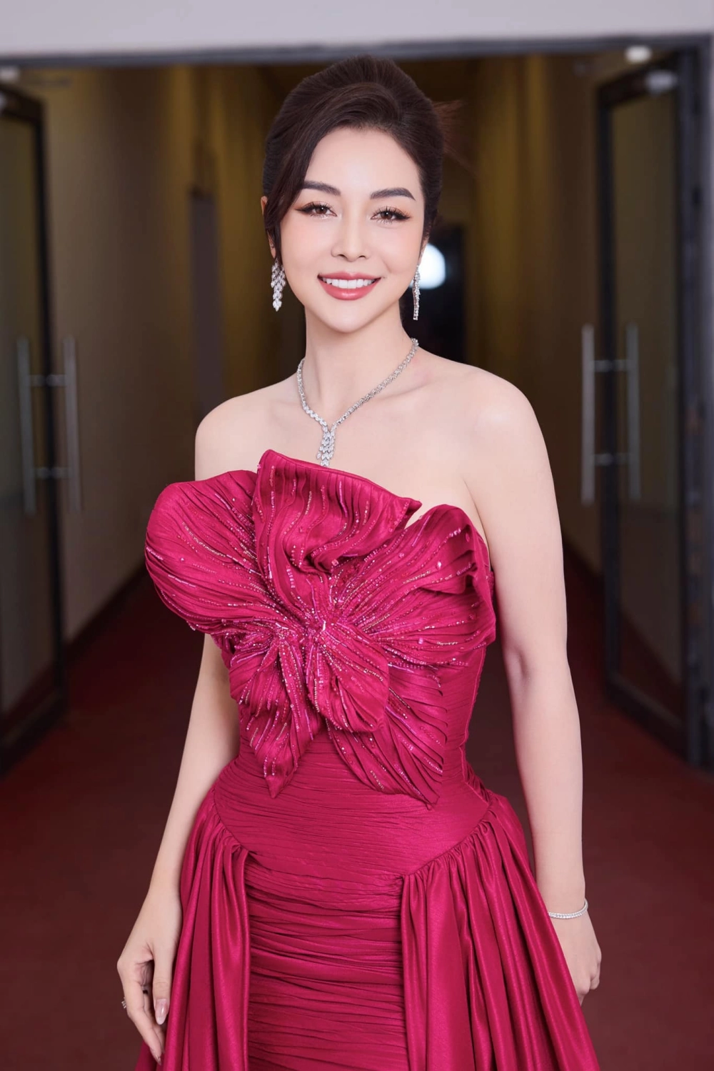 Xinh đẹp ảnh gái K7 với gương mặt trong sáng và biểu cảm tự nhiên