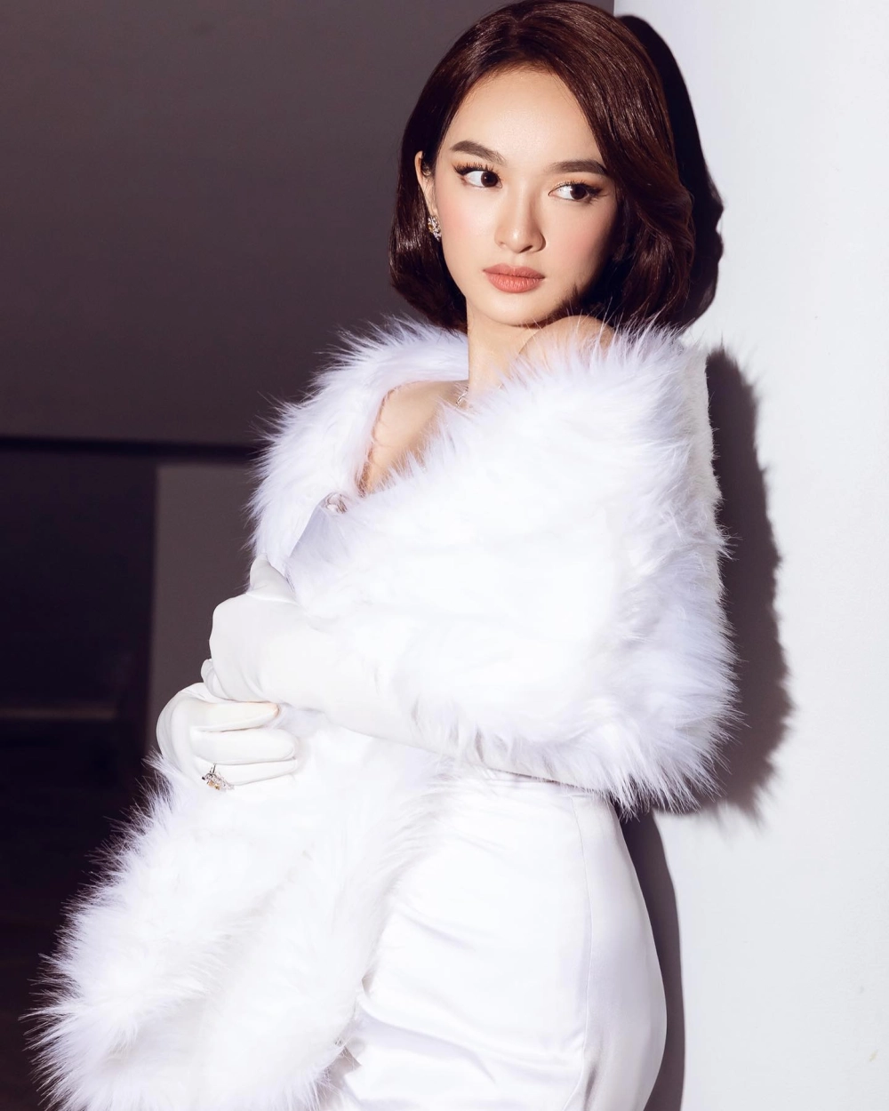 Twitter gái xinh với hình ảnh và nội dung sáng tạo thu hút fan