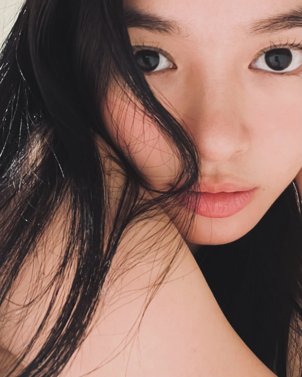 YouTube gái xinh từ cover nhạc đến video chia sẻ cuộc sống